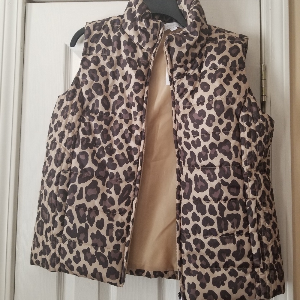 Leopard print vest